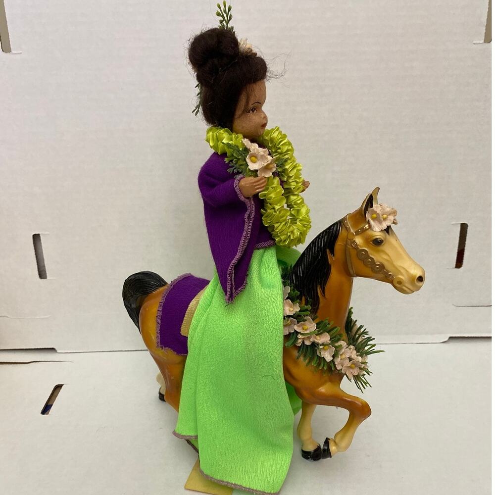 Vintage Hawaiian Dolls Princess Bride Pau’u Rider Hula Girl dress lei Makaleka - Picture 12 of 16